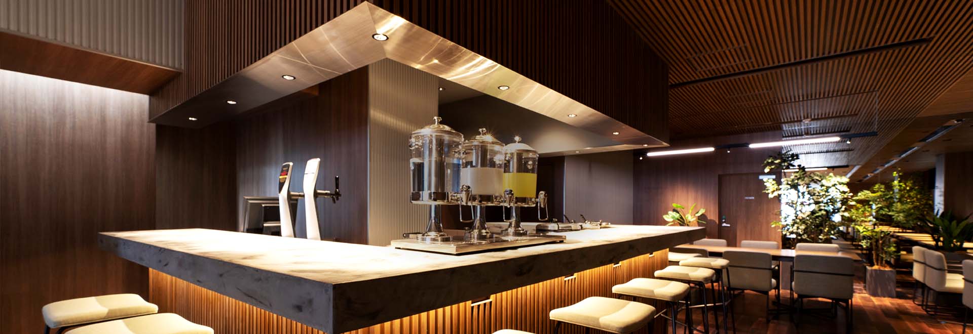 CROSS POINT NAKASU KAWABATA